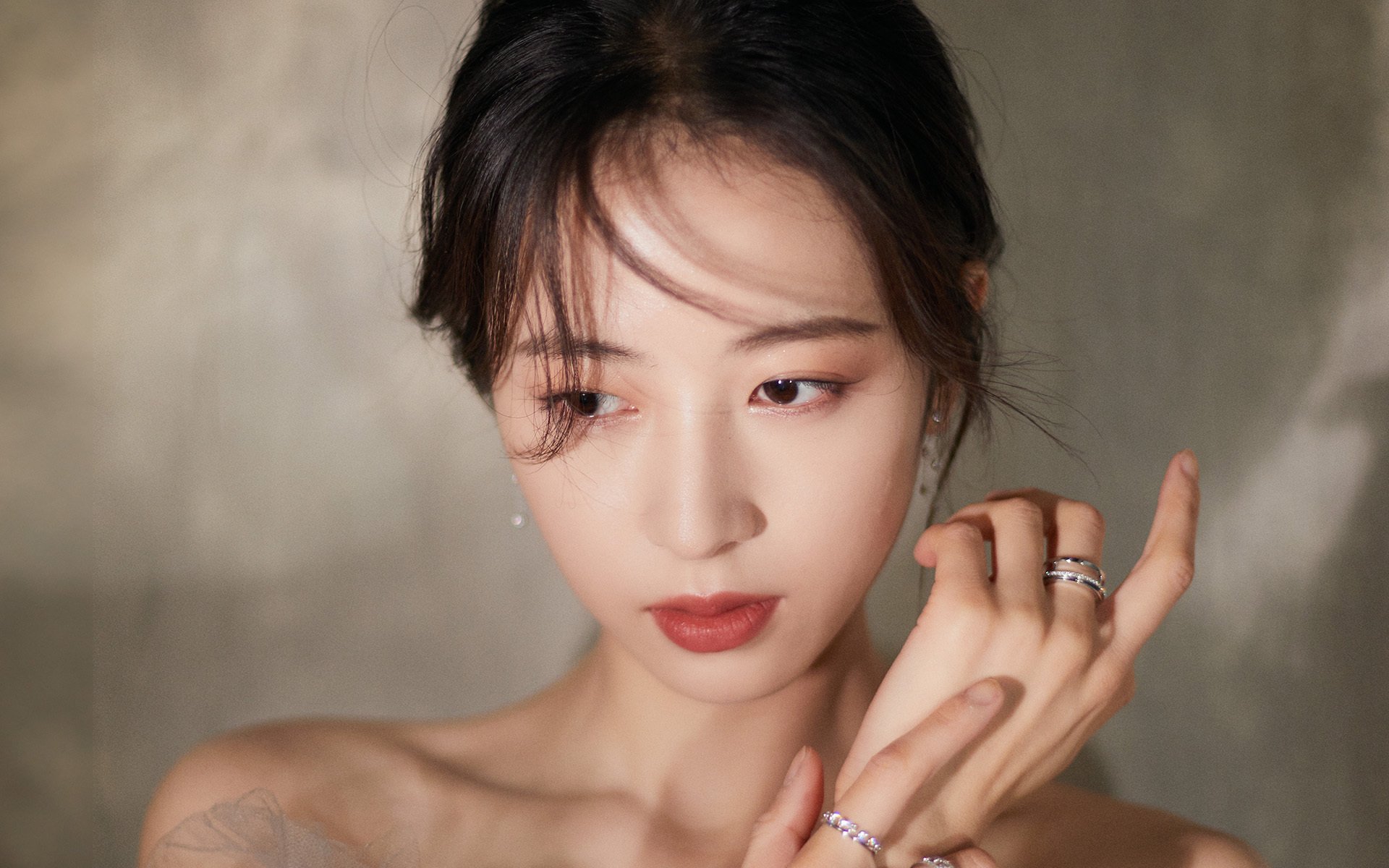 米兰官网-森林狼队与勇士队交易成立，引发球迷热议，森林狼给勇士的首轮签