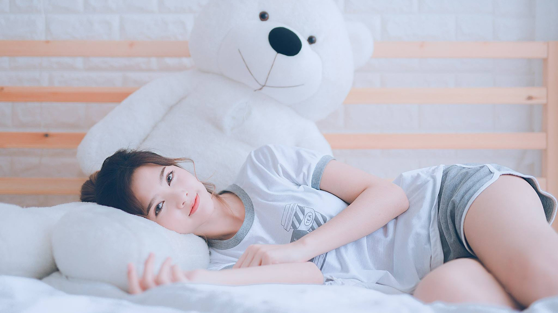 米兰体育官网入口-跳水表现亮眼吉尔吉斯斯坦获高分，吉尔吉斯斯坦降水