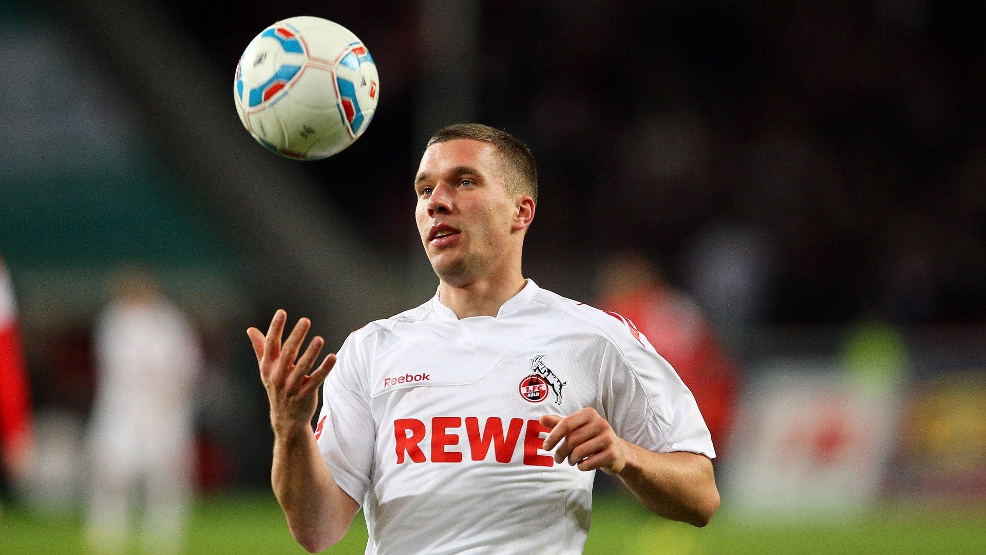 米兰体育官方网页版-_极地极限跑：在极寒之地挑战人类极限_，极地是啥游戏