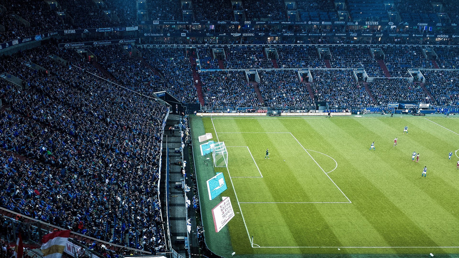 米兰体育赛事-“豪车飙速：性能与美学的巅峰演绎”，豪车飙车电影